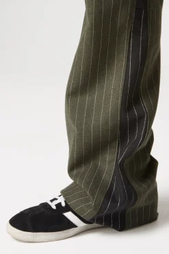BUSINESS CARPENTER FLARE LUXE