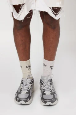 CLEAN CREAM SOCKS