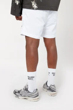 CLEAN WHITE SOCKS