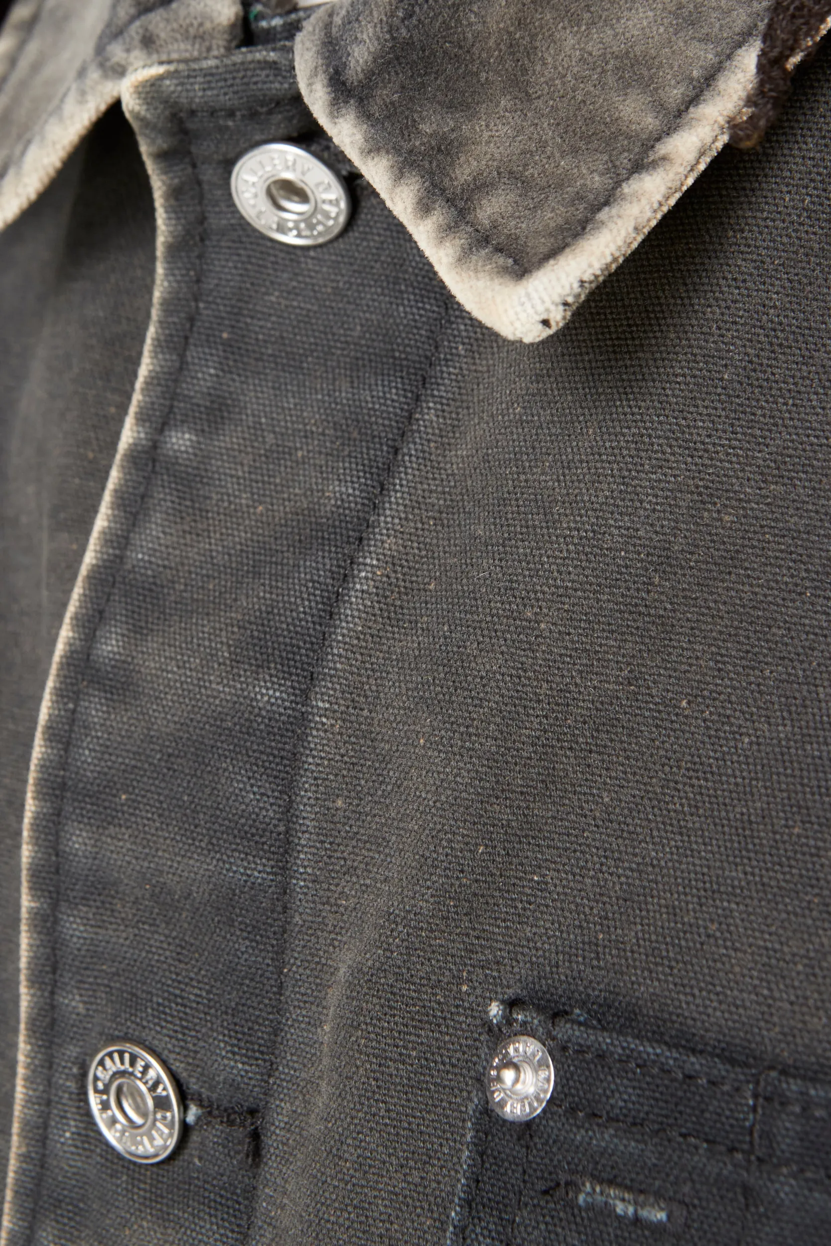 LOGAN VEST